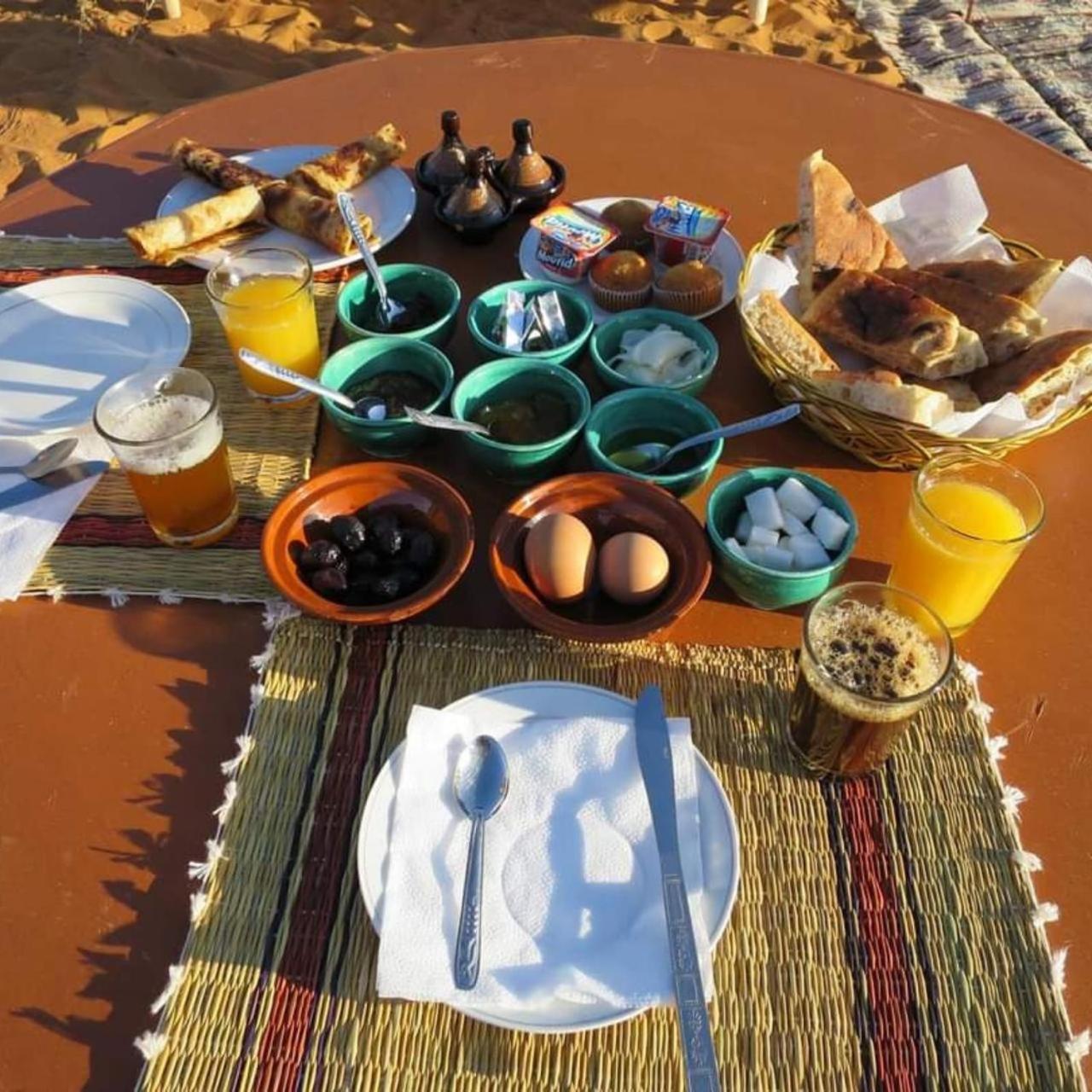 Desert Camp Camel & Sandboarding Merzouga Exterior photo
