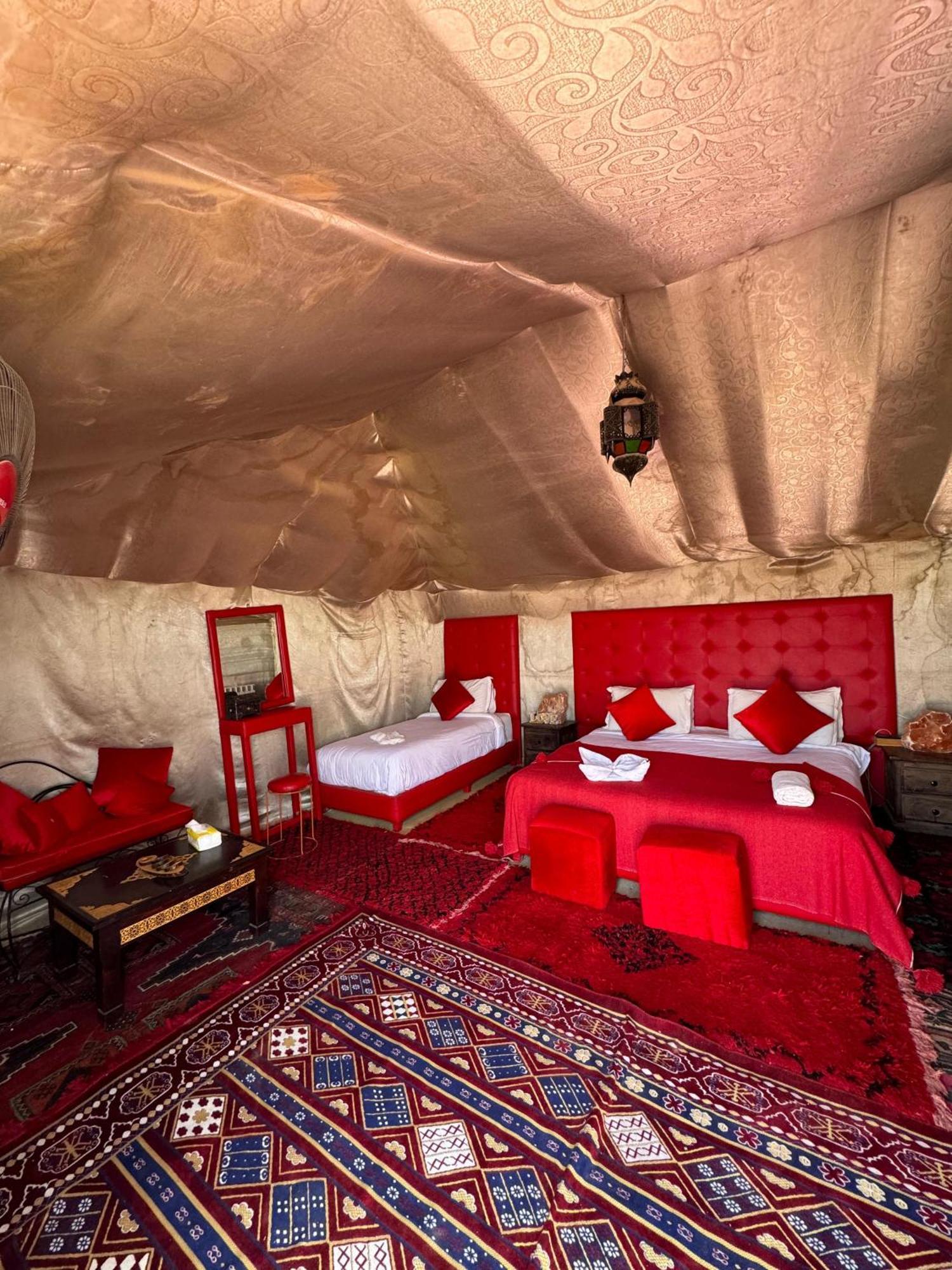 Desert Camp Camel & Sandboarding Merzouga Exterior photo